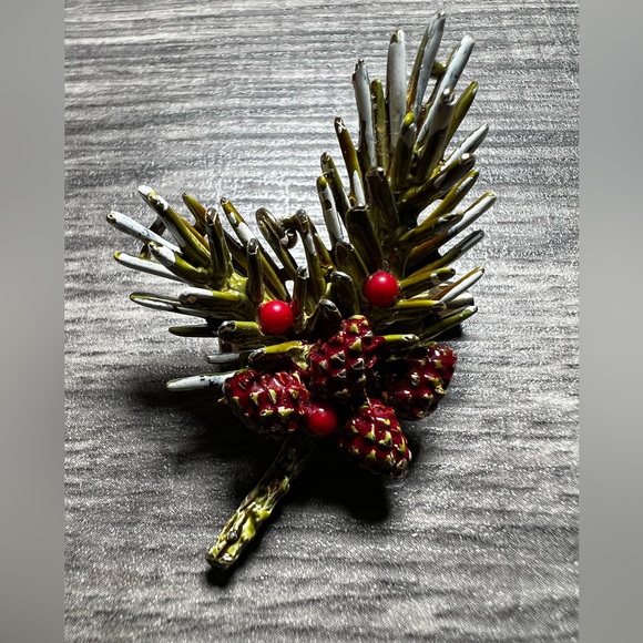 Vintage Signed Art Pinecone brooch/Pin - Picture 2 of 3
